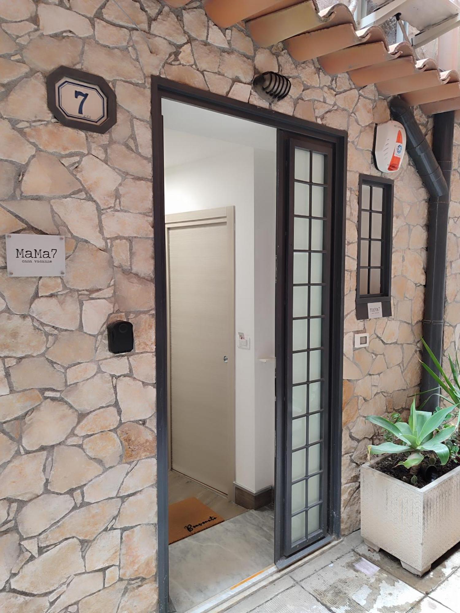 Ferienwohnung Mama7 Palermo Exterior foto
